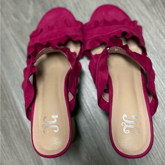 Women's Pink Suede Ruffle Sandals - Picture 4 of 5